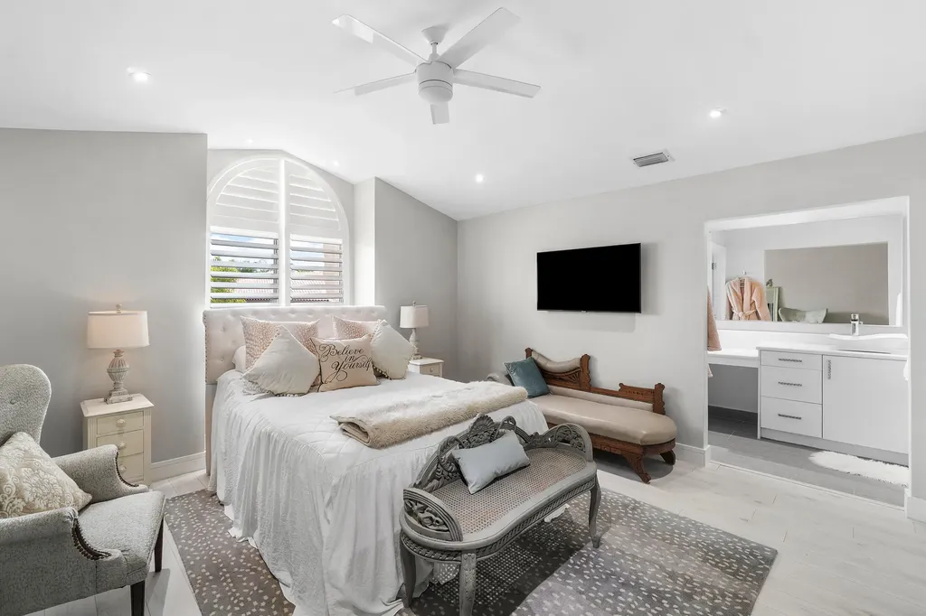 2550 NW 52nd Street Boca Raton FL 33496