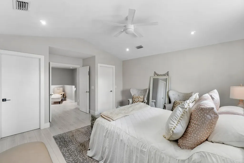 2550 NW 52nd Street Boca Raton FL 33496