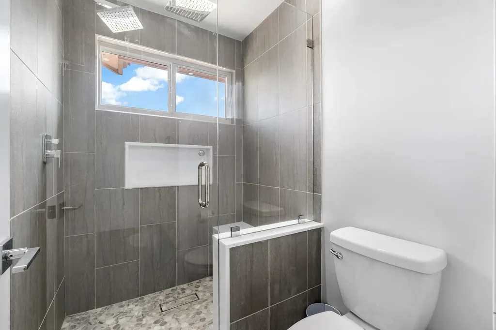 2550 NW 52nd Street Boca Raton FL 33496