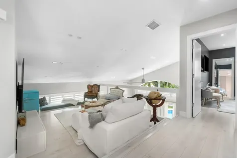 2550 NW 52nd Street Boca Raton FL 33496