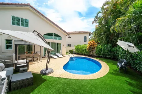 2550 NW 52nd Street Boca Raton FL 33496