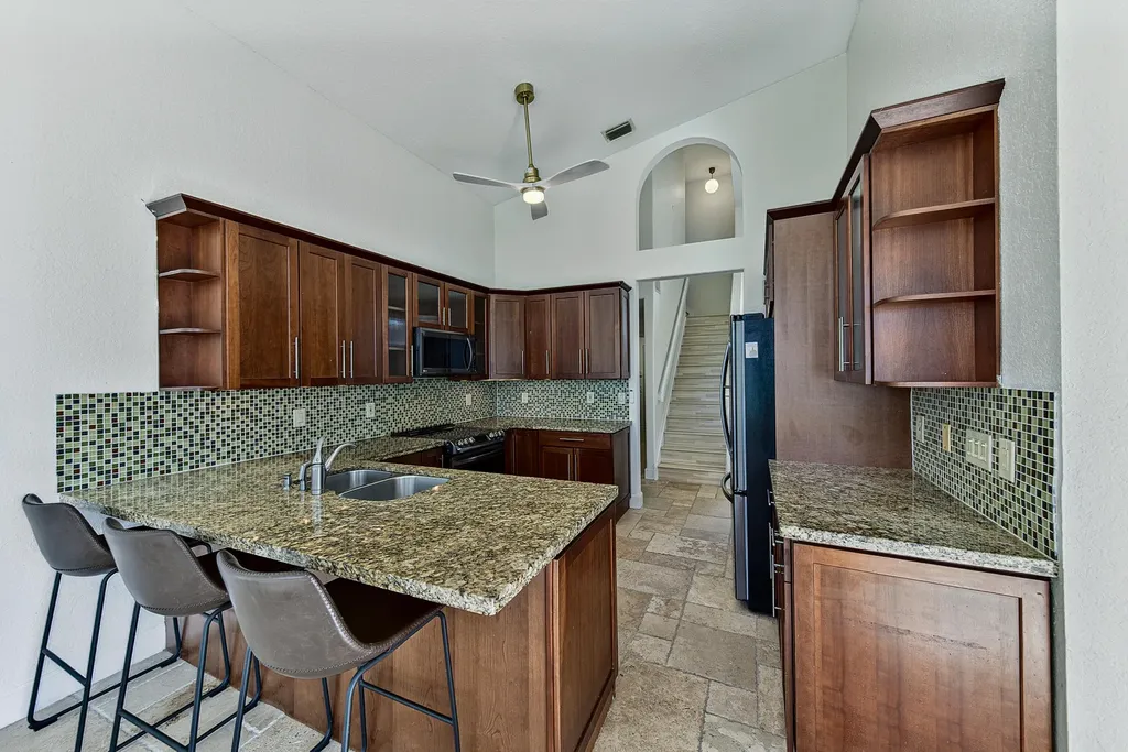 4583 NW 7th Place Deerfield Beach FL 33442