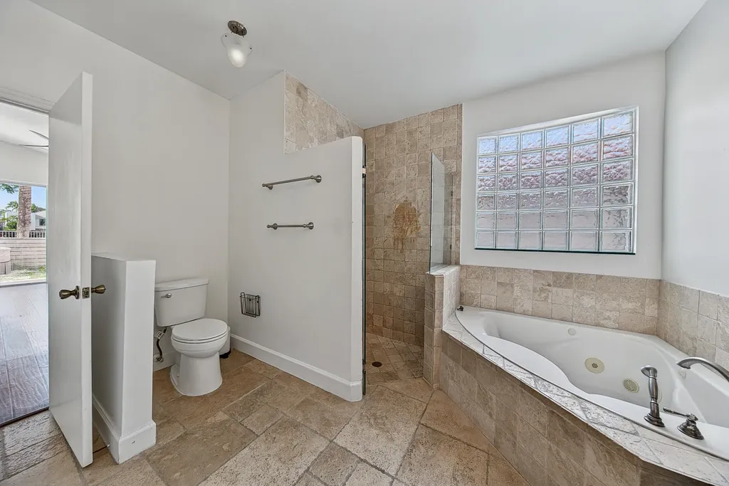4583 NW 7th Place Deerfield Beach FL 33442