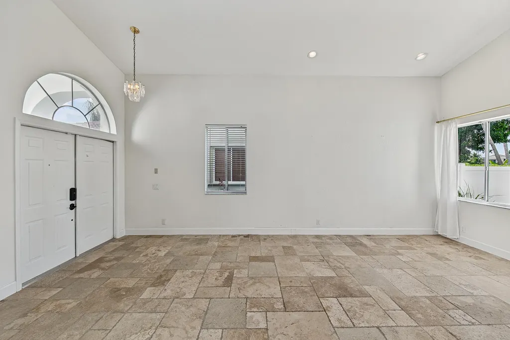 4583 NW 7th Place Deerfield Beach FL 33442