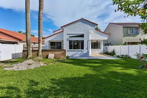 4583 NW 7th Place Deerfield Beach FL 33442