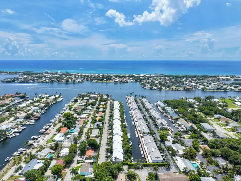 626 Mariners Way Boynton Beach FL 33435