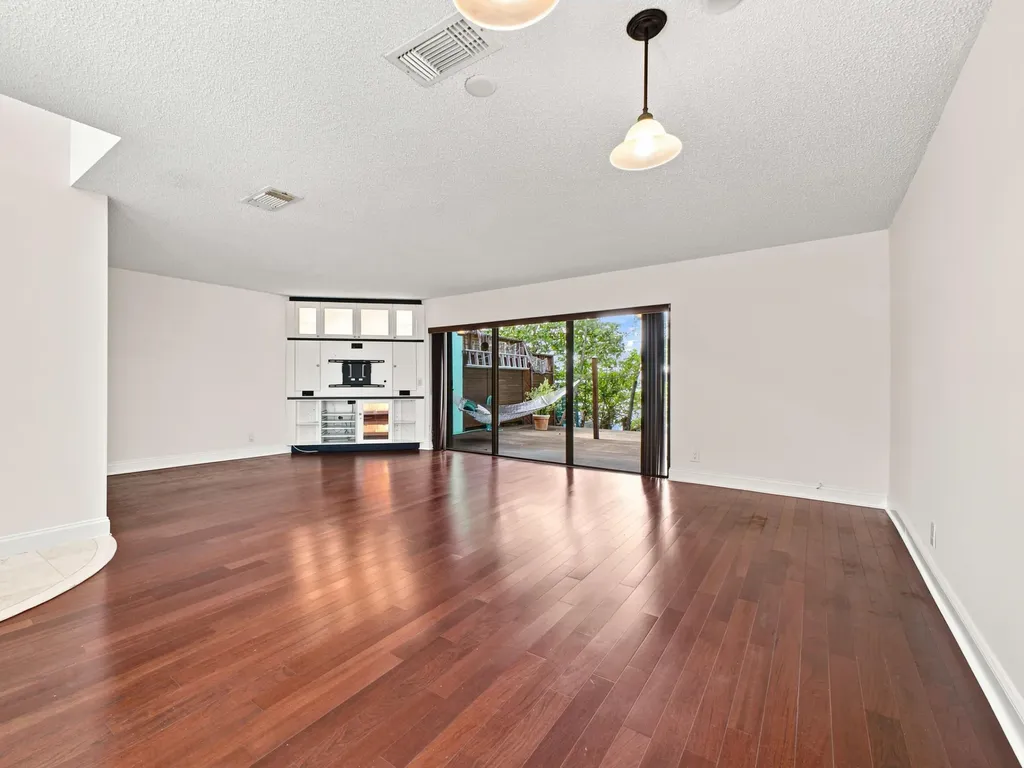 626 Mariners Way Boynton Beach FL 33435