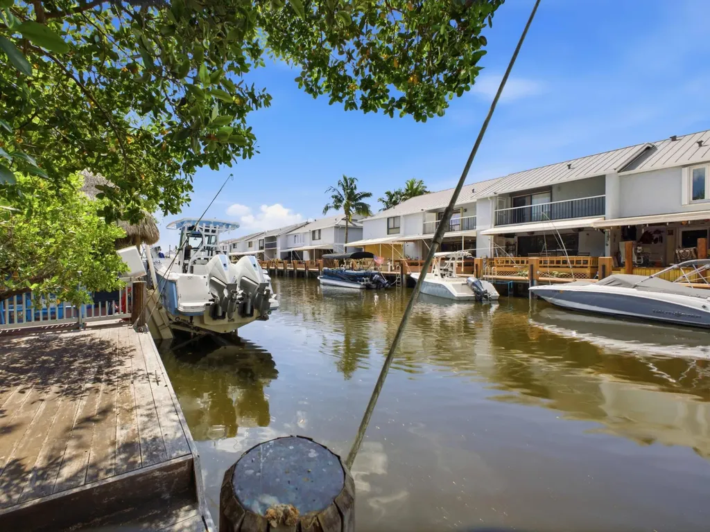 626 Mariners Way Boynton Beach FL 33435