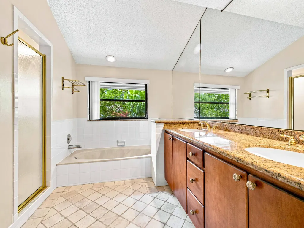 626 Mariners Way Boynton Beach FL 33435