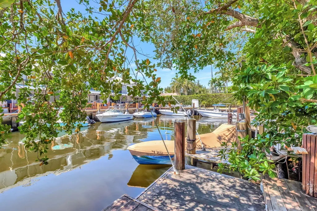 626 Mariners Way Boynton Beach FL 33435