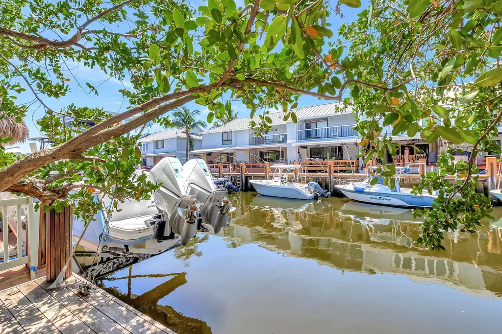626 Mariners Way Boynton Beach FL 33435