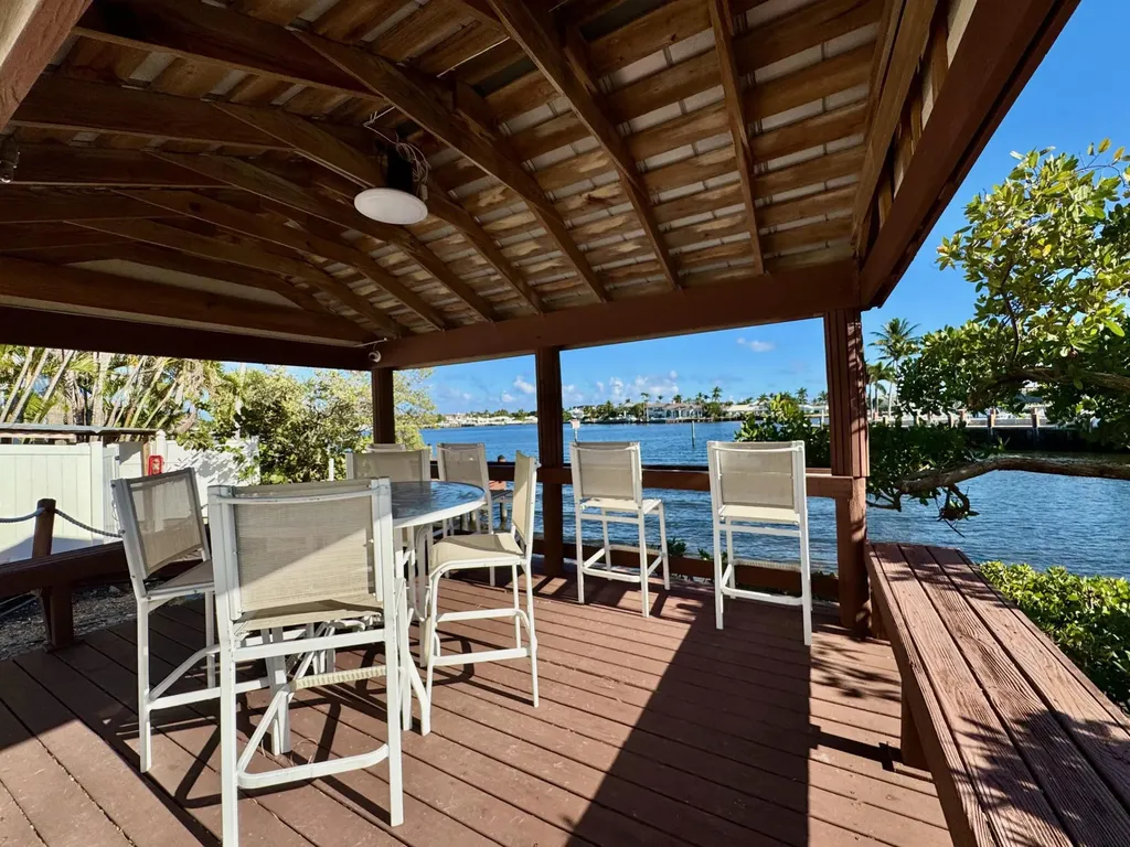 626 Mariners Way Boynton Beach FL 33435