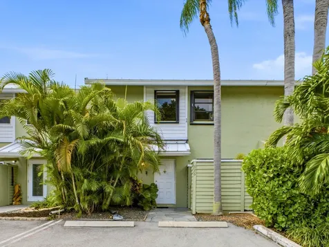 626 Mariners Way Boynton Beach FL 33435