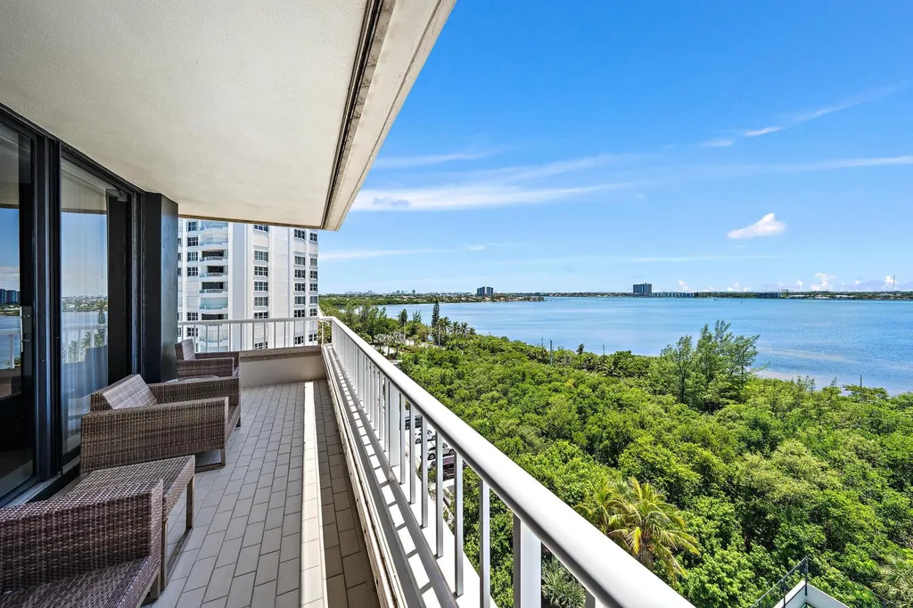 5250 N Ocean Drive Singer Island FL 33404
