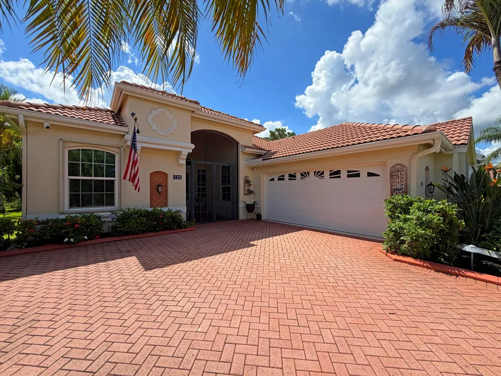728 SW Lake Charles Circle Port St Lucie FL 34986