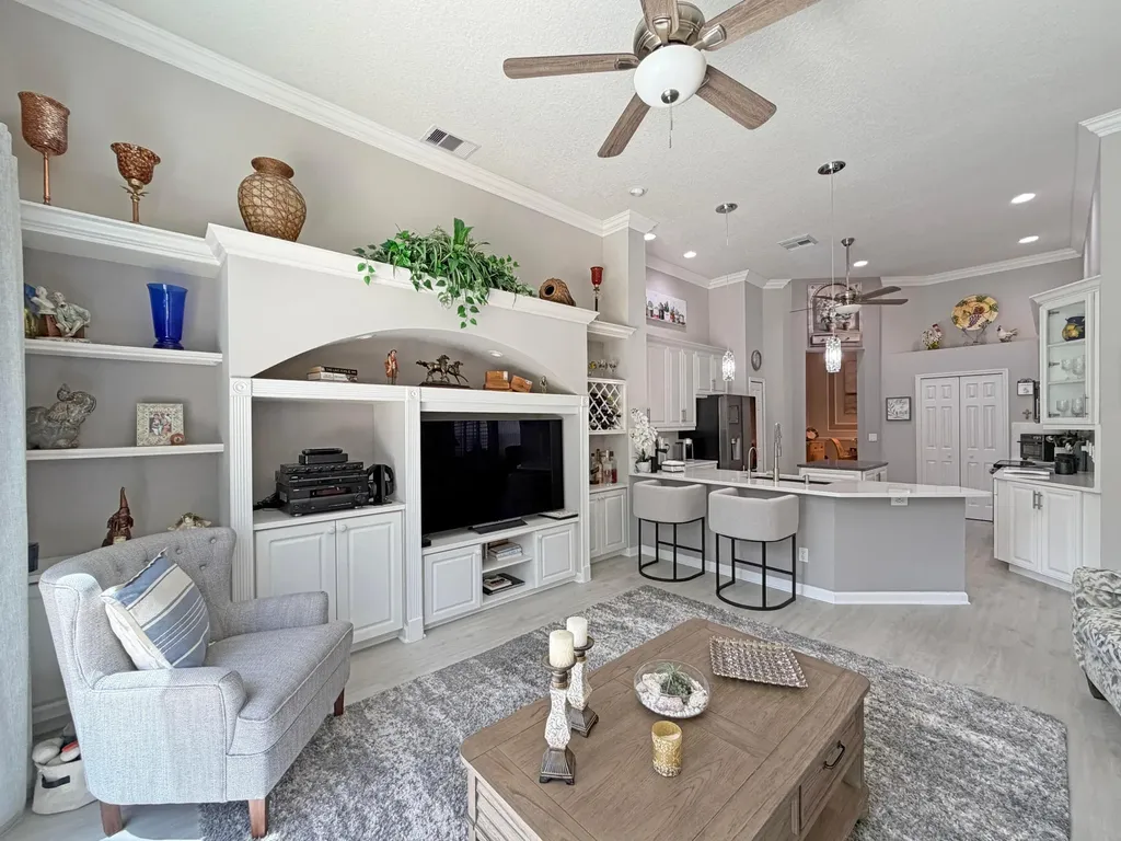 728 SW Lake Charles Circle Port St Lucie FL 34986