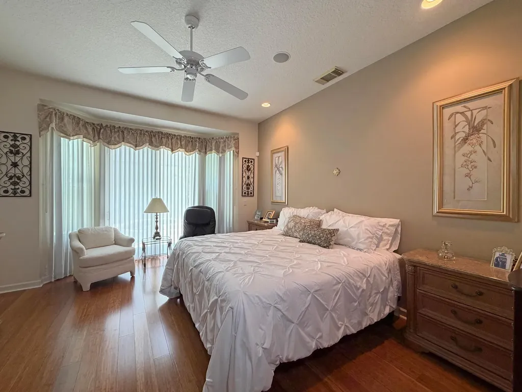 728 SW Lake Charles Circle Port St Lucie FL 34986