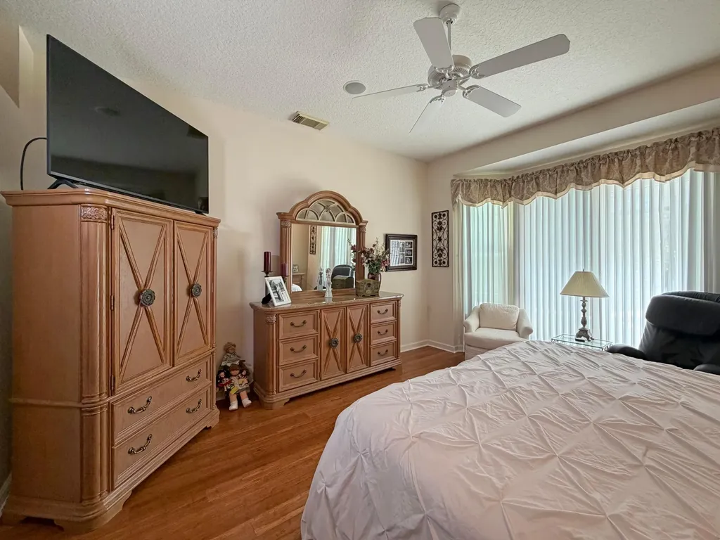 728 SW Lake Charles Circle Port St Lucie FL 34986