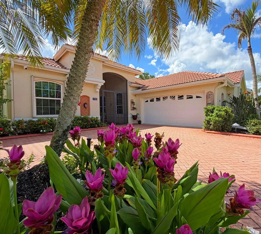 728 SW Lake Charles Circle Port St Lucie FL 34986