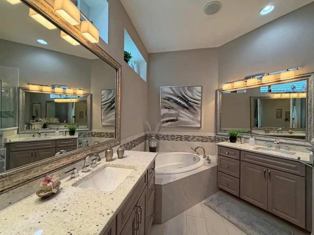 728 SW Lake Charles Circle Port St Lucie FL 34986