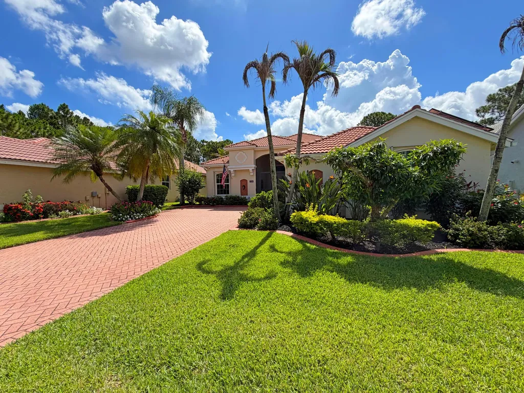 728 SW Lake Charles Circle Port St Lucie FL 34986