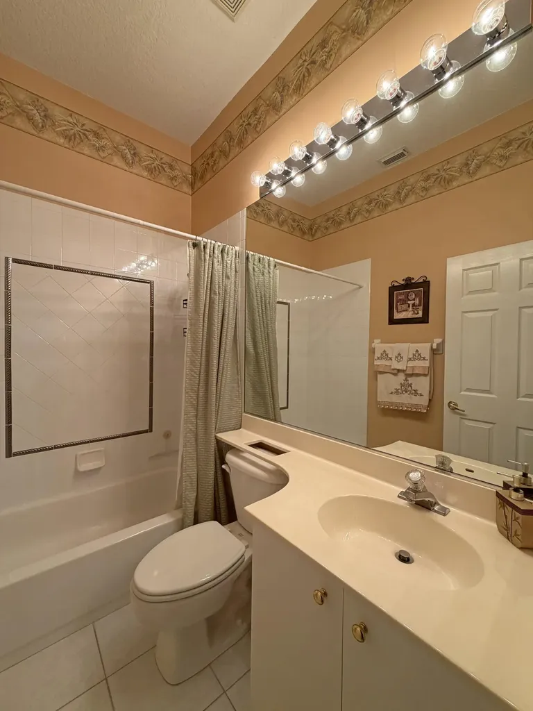 728 SW Lake Charles Circle Port St Lucie FL 34986