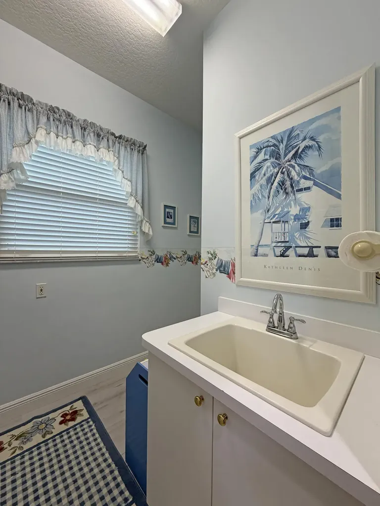 728 SW Lake Charles Circle Port St Lucie FL 34986