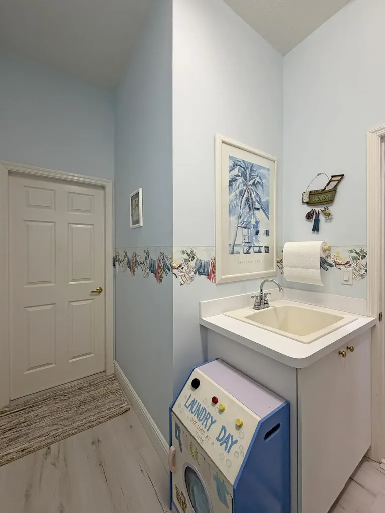 728 SW Lake Charles Circle Port St Lucie FL 34986