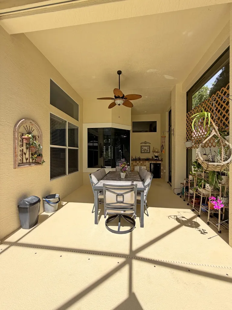 728 SW Lake Charles Circle Port St Lucie FL 34986