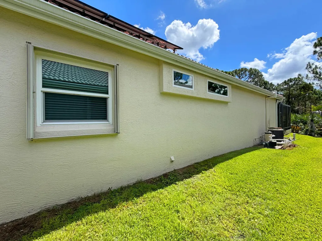 728 SW Lake Charles Circle Port St Lucie FL 34986