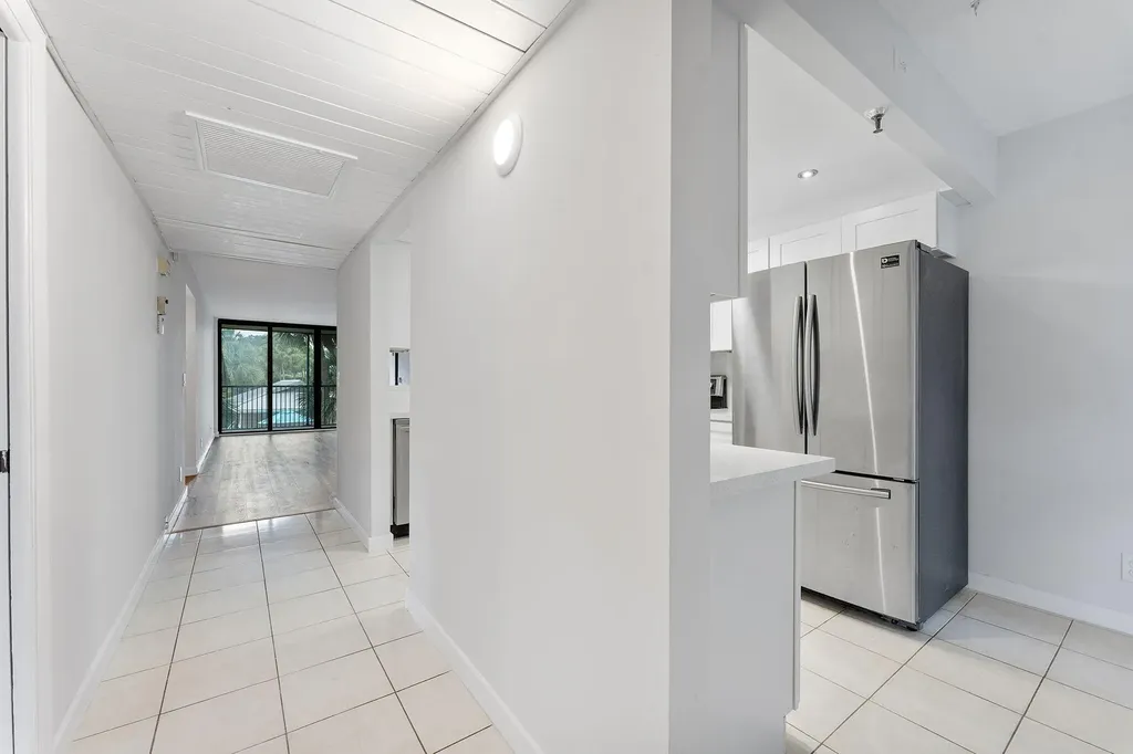 20 Royal Palm Way Boca Raton FL 33432