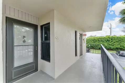20 Royal Palm Way Boca Raton FL 33432