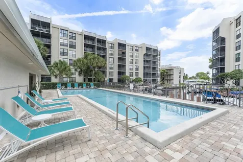 20 Royal Palm Way Boca Raton FL 33432