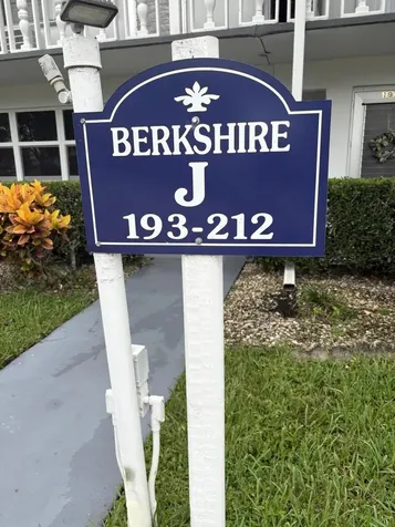 200 Berkshire J West Palm Beach FL 33417