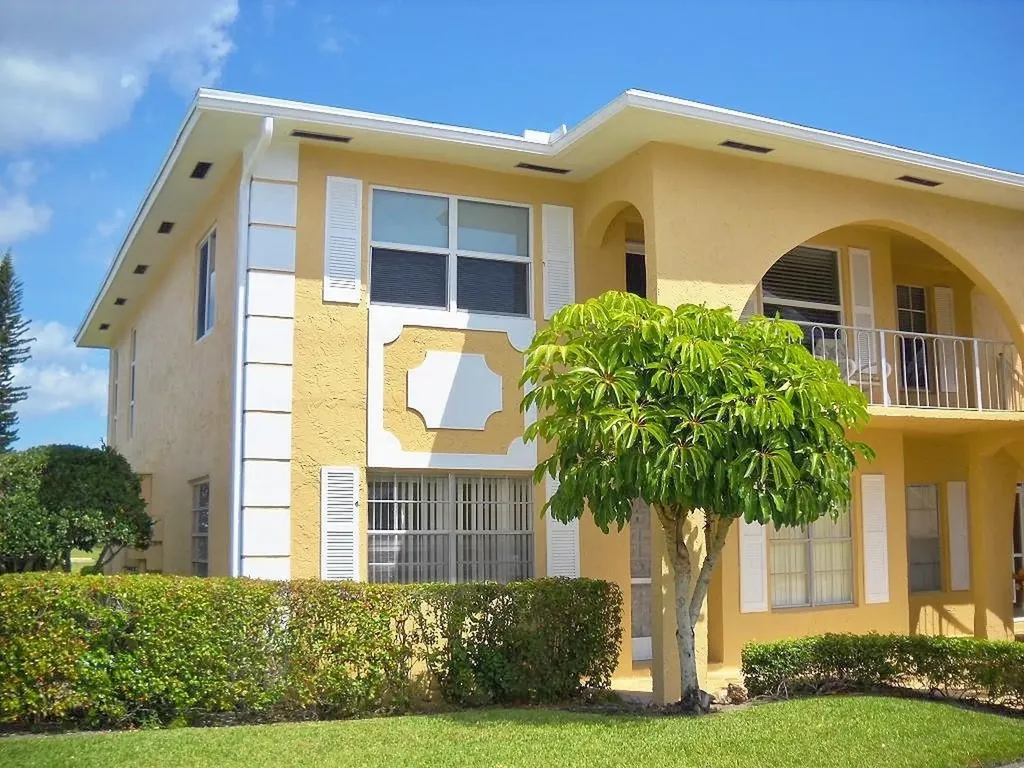 13757 Flora Place Delray Beach FL 33484