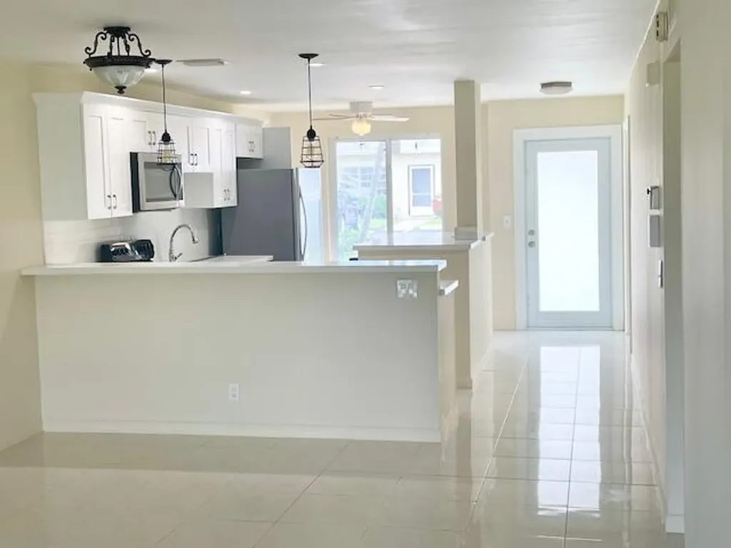 13757 Flora Place Delray Beach FL 33484