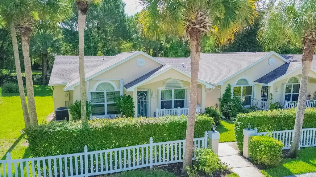 695 NW San Remo Circle Port St Lucie FL 34986