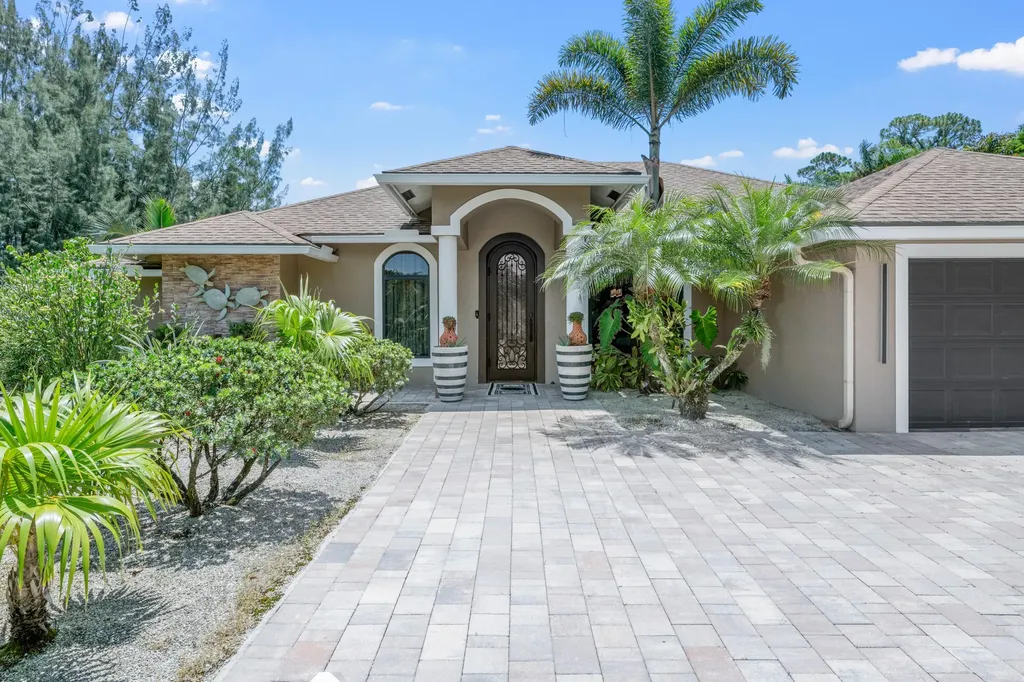 14800 April Drive Loxahatchee Groves FL 33470