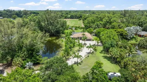 14800 April Drive Loxahatchee Groves FL 33470