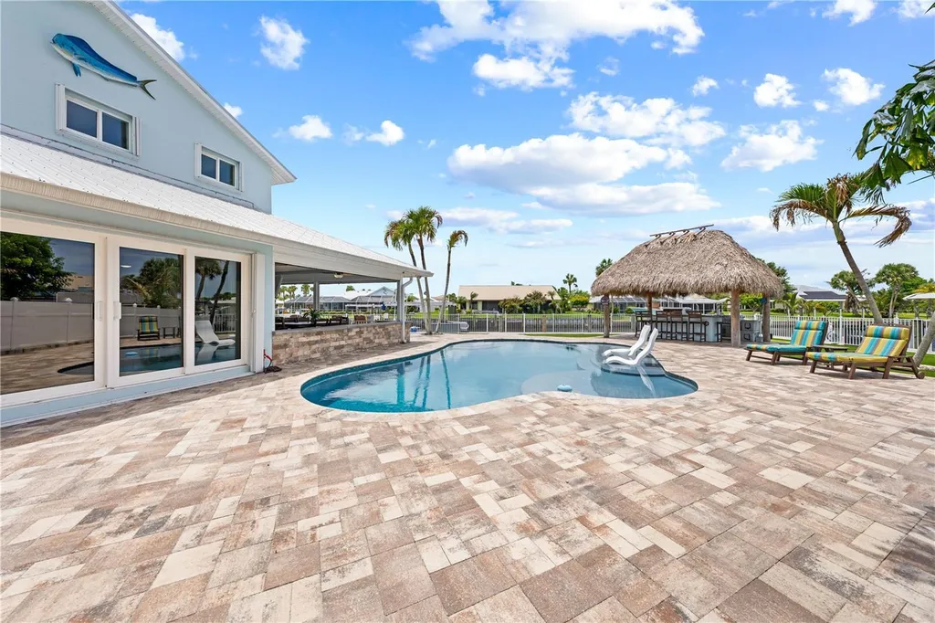 123 Queen Ann Court Hutchinson Island FL 34949