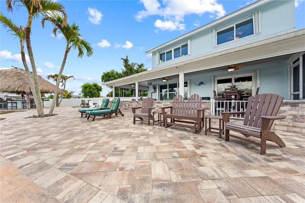 123 Queen Ann Court Hutchinson Island FL 34949