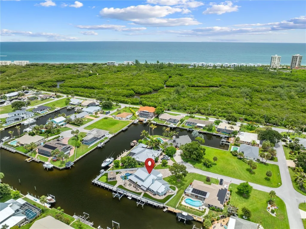 123 Queen Ann Court Hutchinson Island FL 34949