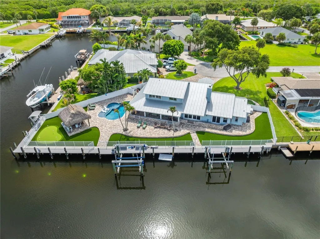 123 Queen Ann Court Hutchinson Island FL 34949