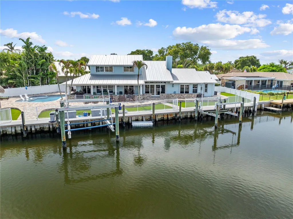 123 Queen Ann Court Hutchinson Island FL 34949