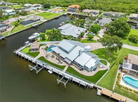 123 Queen Ann Court Hutchinson Island FL 34949