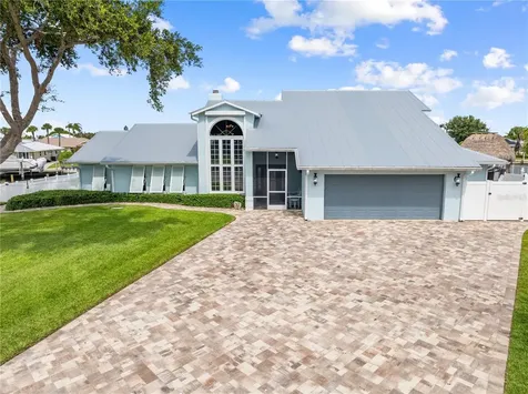 123 Queen Ann Court Hutchinson Island FL 34949