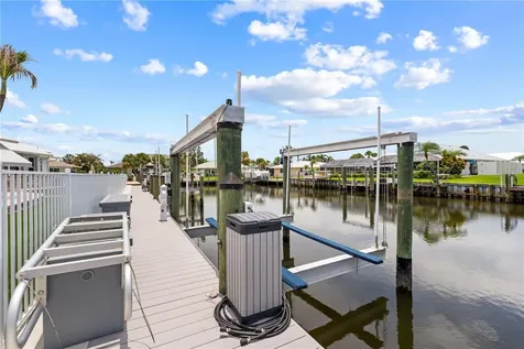 123 Queen Ann Court Hutchinson Island FL 34949