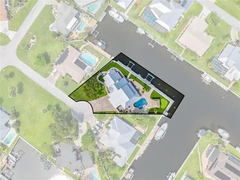 123 Queen Ann Court Hutchinson Island FL 34949