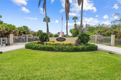 123 Queen Ann Court Hutchinson Island FL 34949