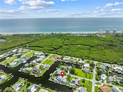 123 Queen Ann Court Hutchinson Island FL 34949